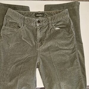 NWOT Eddie Bauer Women's Bootcut Olive Cords. Size 4 Tall